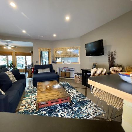 Blanchard Mountain Bnb Canmore Exteriör bild